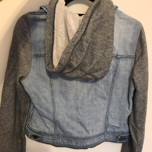 American Eagle sweatshirt/Jean jacket - Picture 2 of 2
